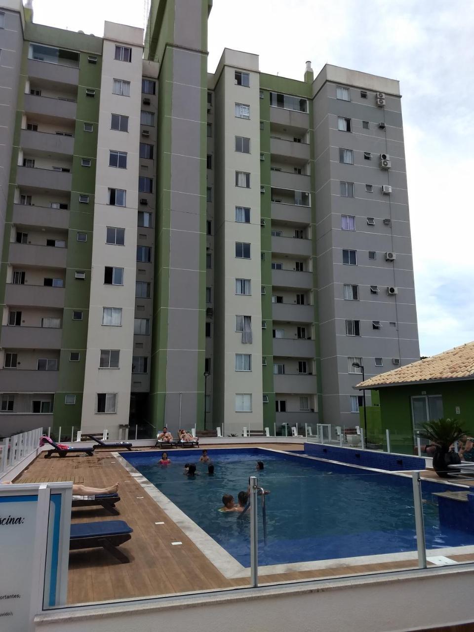 Easy Club 308 Apartment *